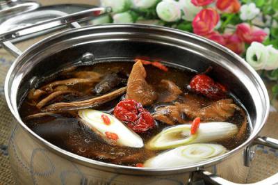 成都養(yǎng)生湯鍋技術學習，菌湯湯鍋怎么做湯鮮