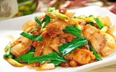 四川風(fēng)味小吃蒜苗回鍋肉，你吃過了嗎？