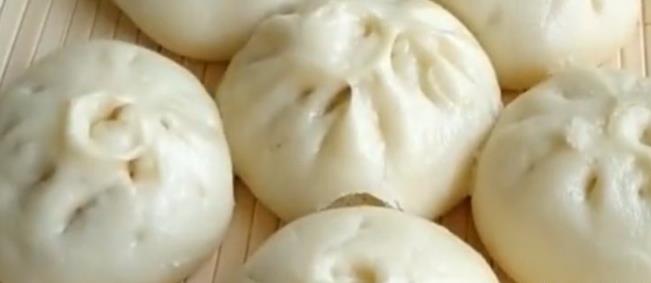 香菇肉餡包子的做法，蓬松暄軟，吃著太香了