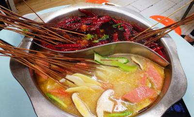 成都串串香技術培訓哪里好？正宗串串香技術培訓